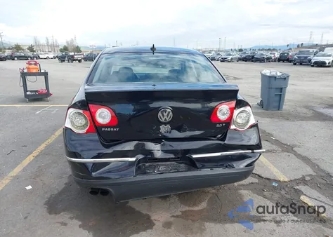 2007 Volkswagen Passat 2.0T z USA, uszkodzony, nr VIN WVWGK73C47P097339